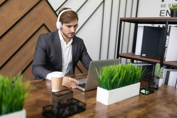 Conversion professionnelle à Châteauroux : La meilleure formation en ligne